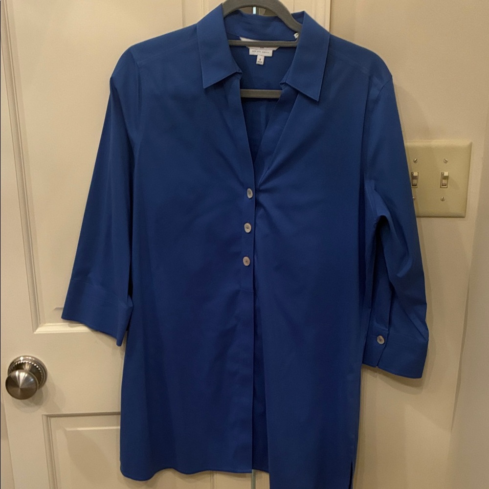 Foxcroft blue non-iron  tunic